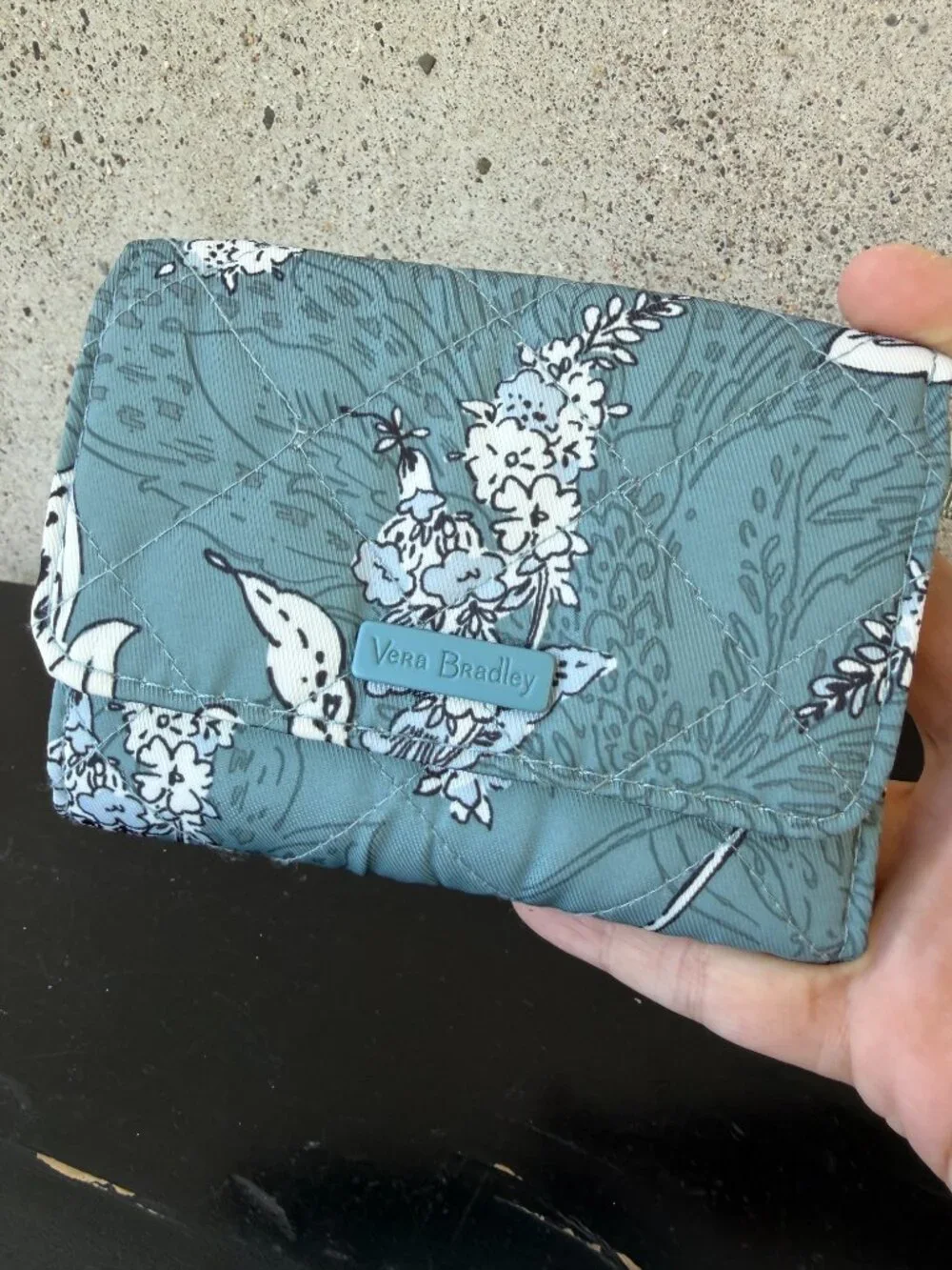 Vera Bradley RFID Riley Compact Tri Fold Wallet Tiger Lily Blue Oar